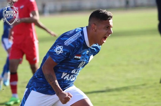 Alexis Barraza celebra un gol con la camiseta del Hutteen Sporting Club, en Siria, durante una de las etapas más desafiantes de su carrera profesional.